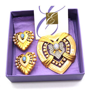Elizabeth Taylor Avon Heart of Hollywood Brooch & Earrings